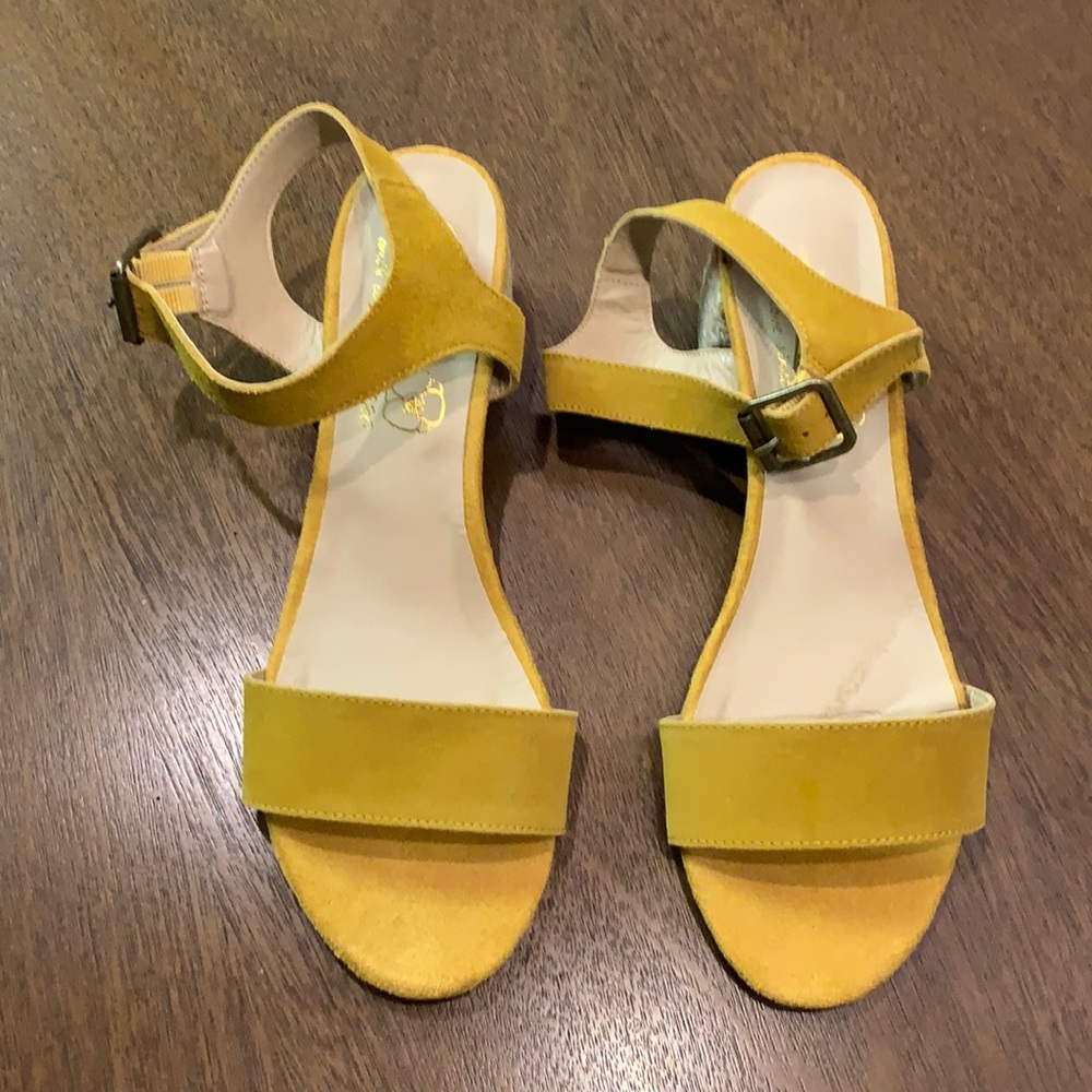 Yellow Sandals - Picture 1 of 4